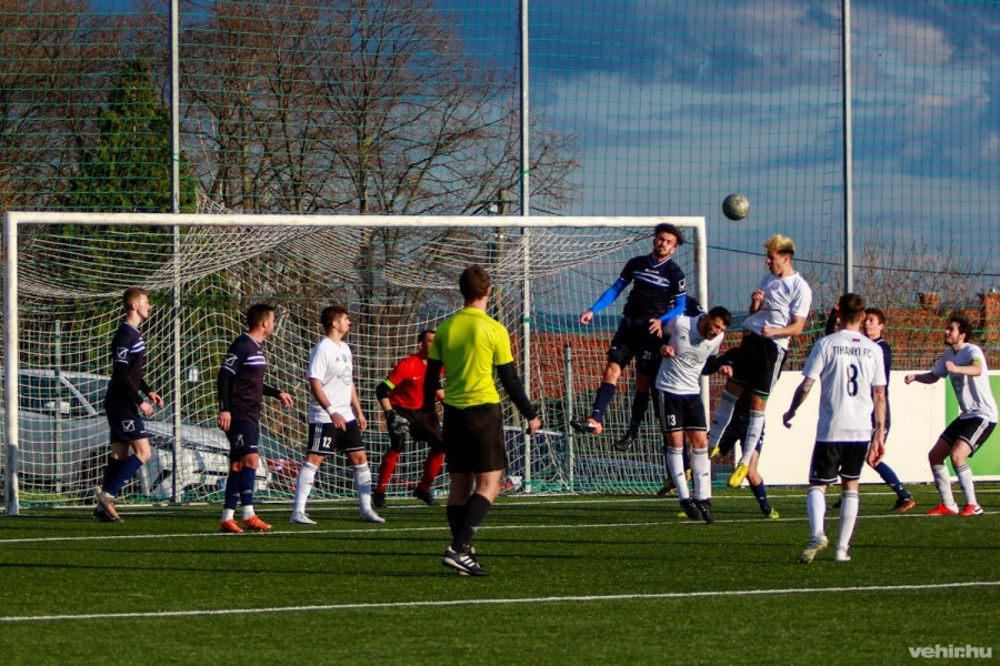 Komoly izgalmakat tartogat a Tihanyi FC–Balatonalmádi SE rangadó (archív fotó)