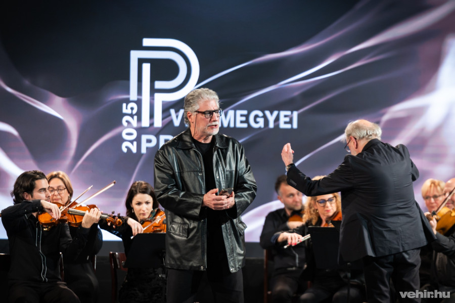 José Cura argentin operaénekes és Mendelssohn Kamarazenekar, Kováts Péter művészeti vezetésével