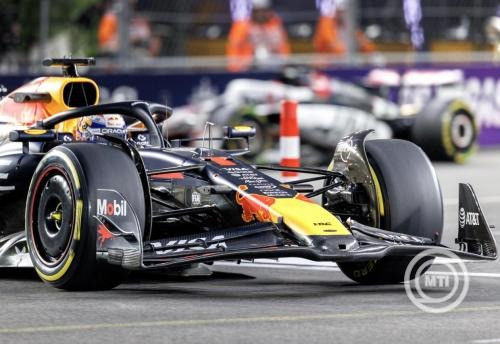 Max Verstappen, a Red Bull holland címvédője a Forma-1-es autós gyosasági világbajnokság Las Vegas-i Nagydíjának szabadedzésén a Las Vegas-i utcai versenypályán 2025. november 20-án. MTI/EPA/Cristobal Herrera