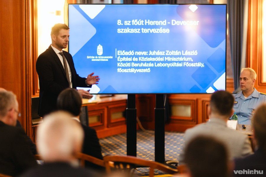 Juhász Zoltán László