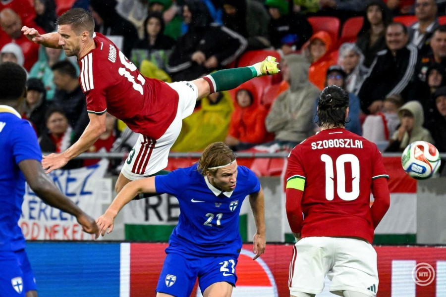  Varga Barnabás (b) és Szoboszlai Dominik (j) valamint a finn Ville Koski a Magyarország - Finnország barátságos labdarúgó-mérkőzésen a Puskás Arénában 2026. június 5-én. MTI/Hegedüs Róbert