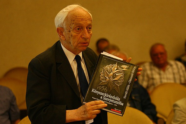 dr. Paczolay Gyula