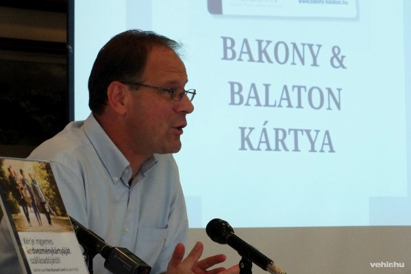 dr. Navracsics Tibor