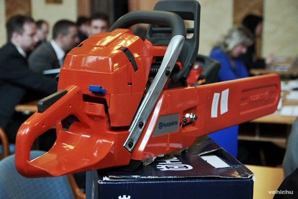 Akadálytalanul folyhat a mentés