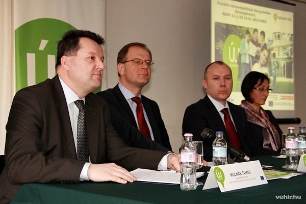 Molnár Tamás, dr. Navracsics Tibor, Porga Gyula és Brányi Mária