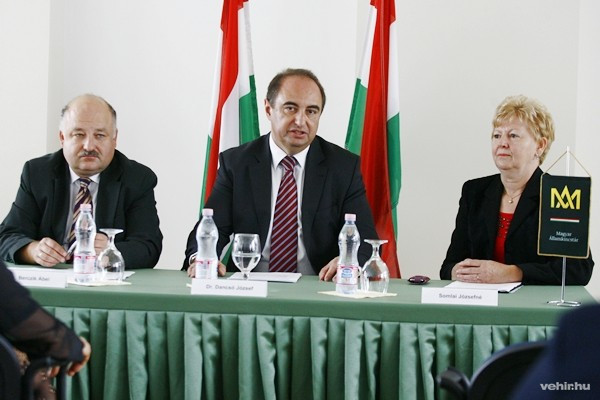 dr. Berczik Ábel, dr. Dancsó József és Somlai Józsefné