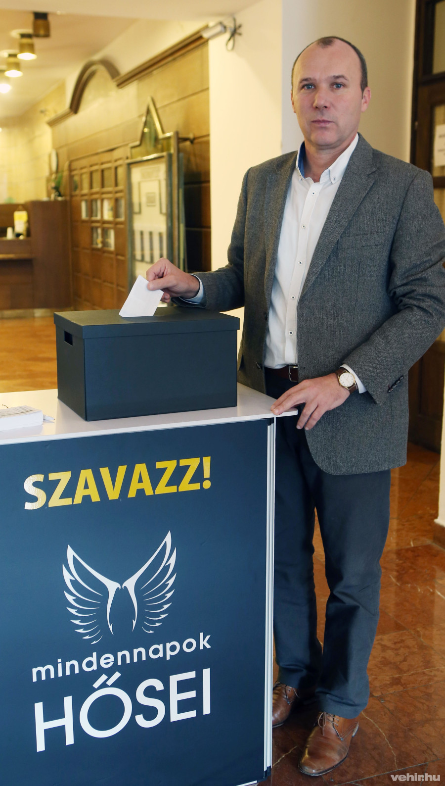 Porga Gyula polgármester is szavazott már