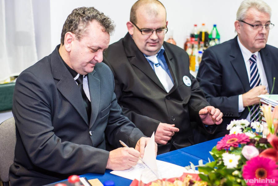 dr. Ipsics Csaba és Molnár F. Roland