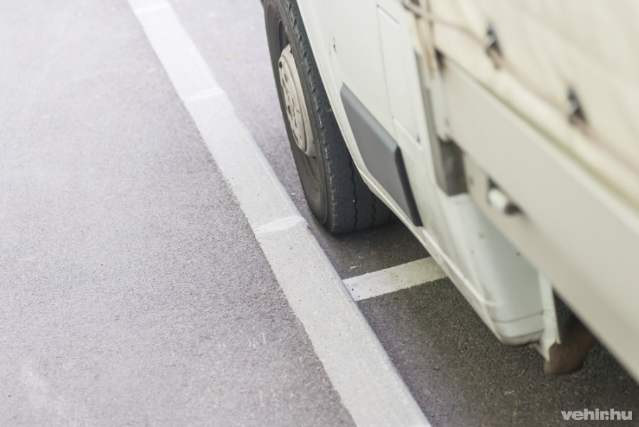 Főleg a felfestett vonalat hagyják figyelmen kívül