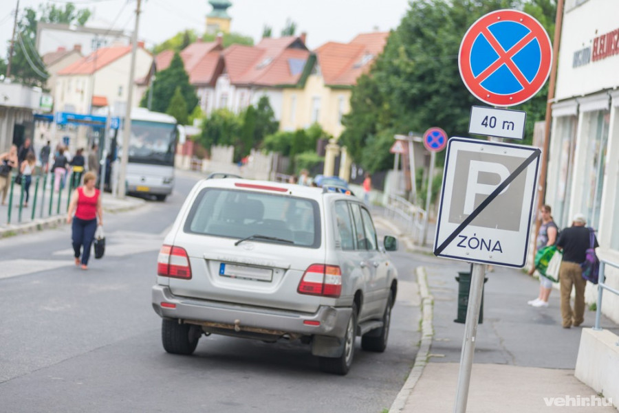 nem ült benne senki