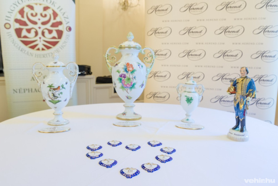 a herendi serlegvázák