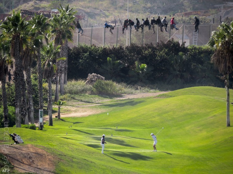 az afrikai spanyol kerítés-AFP