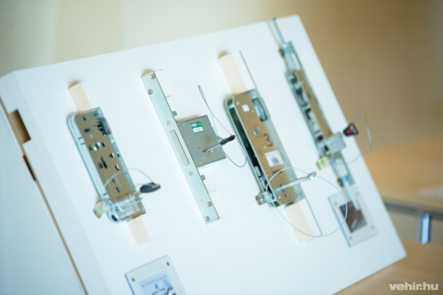 Lakásvédelmi eszközöket mutatott be a Vagyonvédelmi Centrum