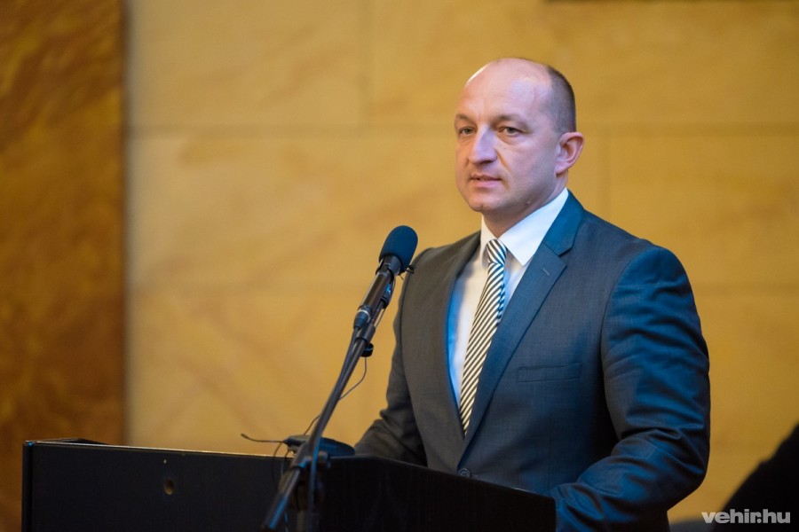 Takács Szabolcs, a védelmi bizottság elnöke
