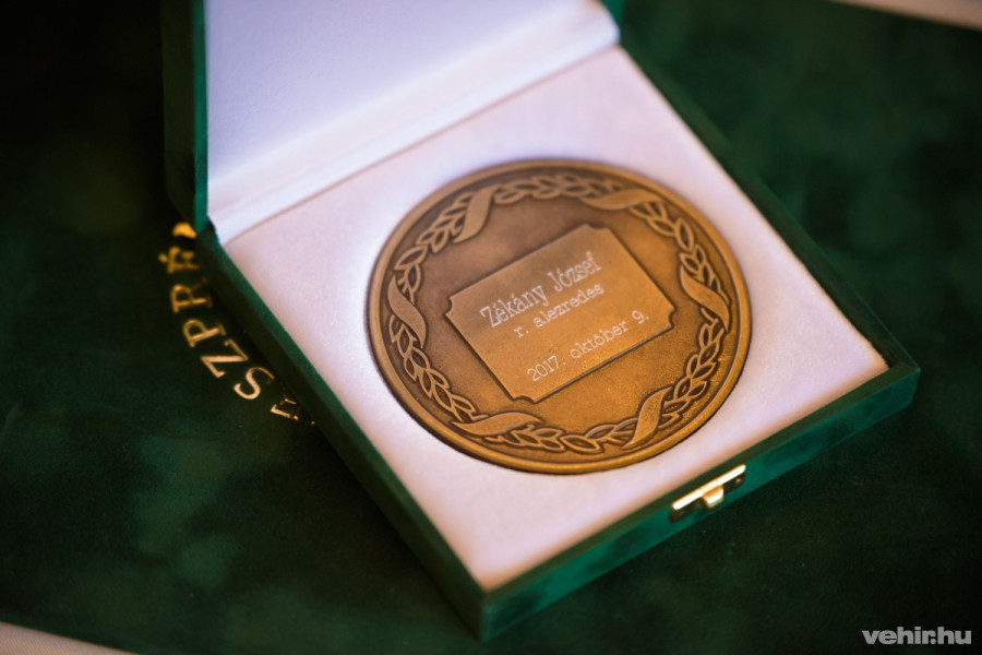 Zékány József, rendőr alezredes díja