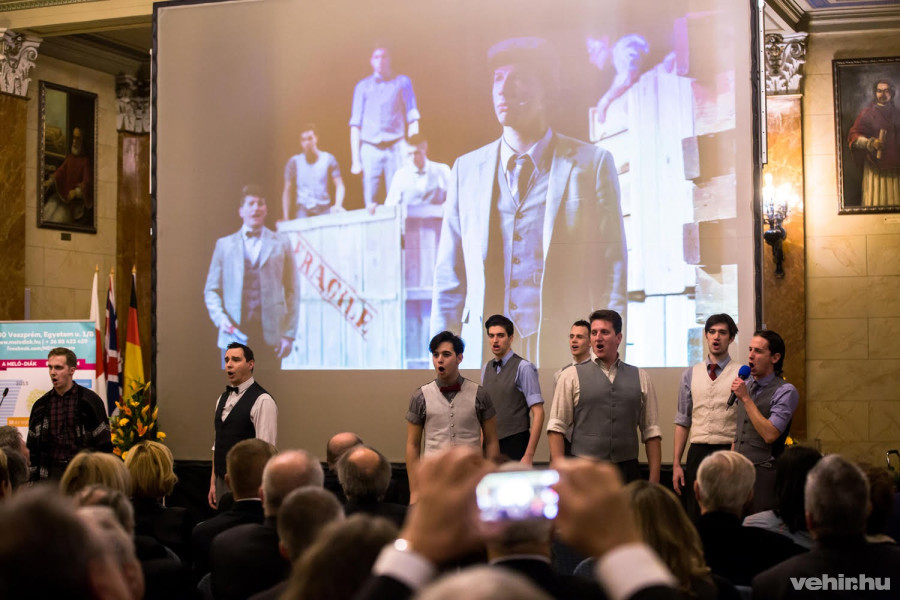 Az eseményen a Pannon Várszínház adott elő egy részletet a Pál utcai fiúkból