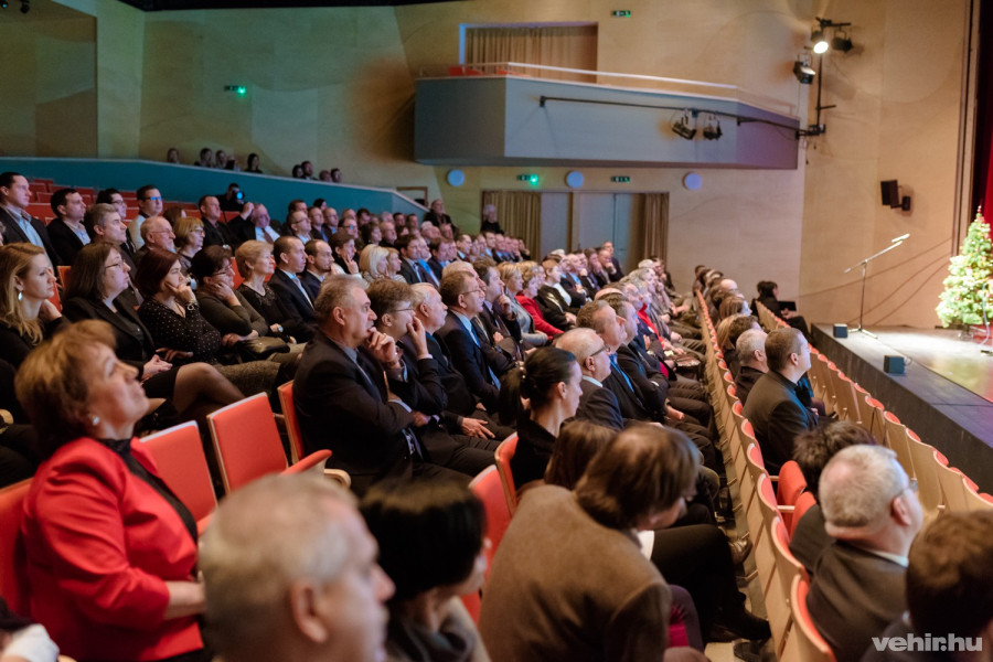 A rendezvényen jelen voltak a veszprémi cégek, civil szervezetek, oktatási és kulturális intézmények vezetői