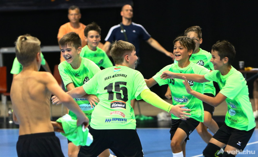 Fotók: Éles Kézisuli Facebook