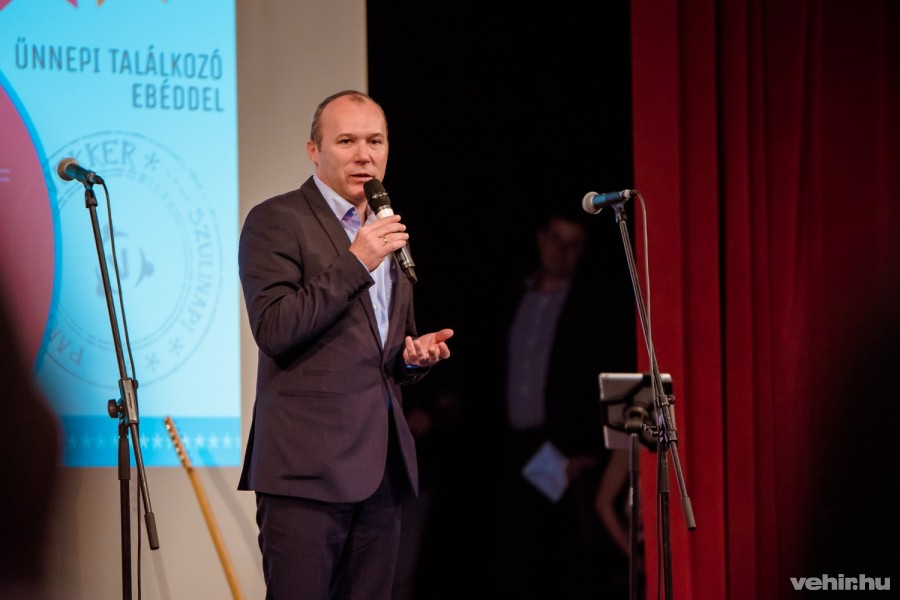 Porga Gyula polgármester szerint a VEkker jó példa