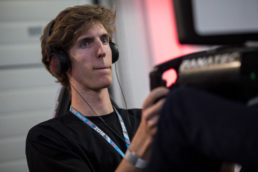 Bereznay Dániel (photo: f1esports.com)