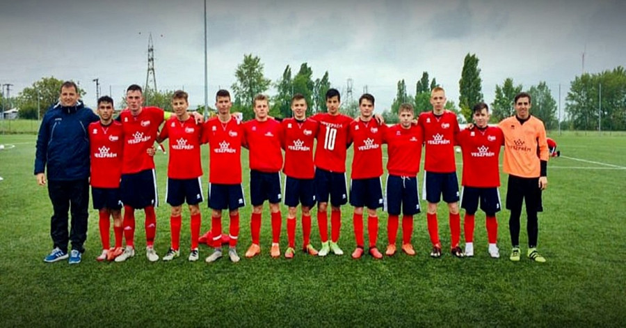 Bajnokcsapat! - Fotó: veszpremuse.hu