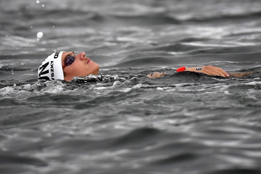 Rasovszky Kristóf, miután feladta a versenyt a nyíltvízi úszók férfi 25 kilométeres távján a 18. vizes világbajnokságon a dél-koreai Joszuban 2019. július 19-én. MTI/Kovács Tamás