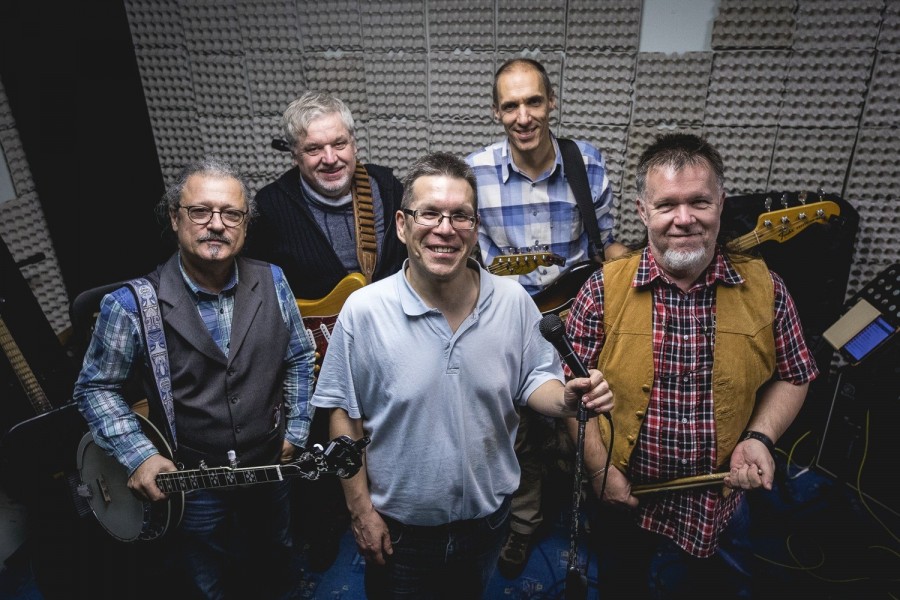 A Jamboree Country Band tagjai balról jobbra: Üveges Csaba, Gfellner Attila, Tóth István, Takács Bódis Attila, Bakonyvári Mihály