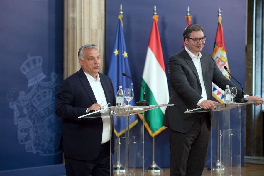 Orbán Viktor sajtótájékoztatón Belgrádban