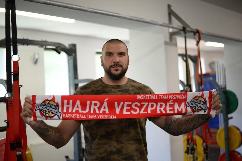 Djukics személyében rutinos centerrel erősít a HOYA - Fotó: veszpremkosar.hu