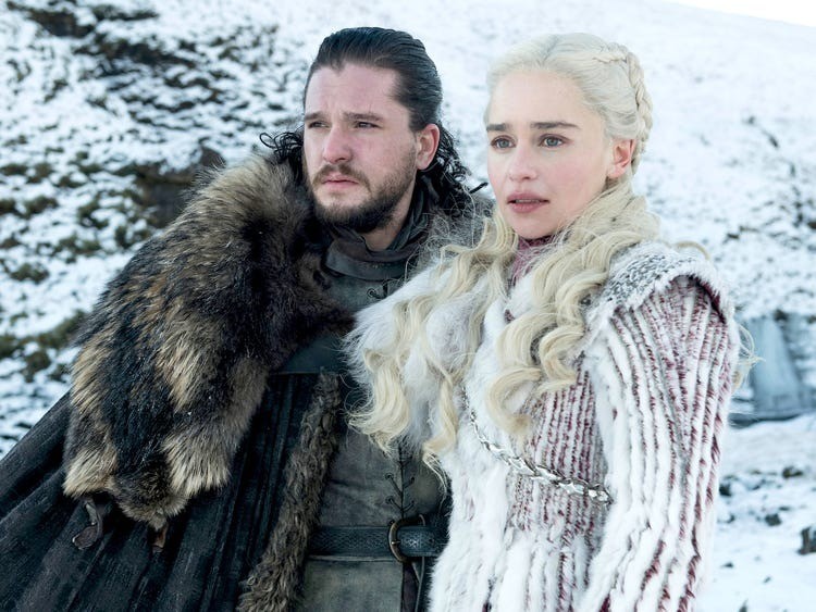 John Snow és Daenarys Targaryen (kép: Helen Sloan/HBO)