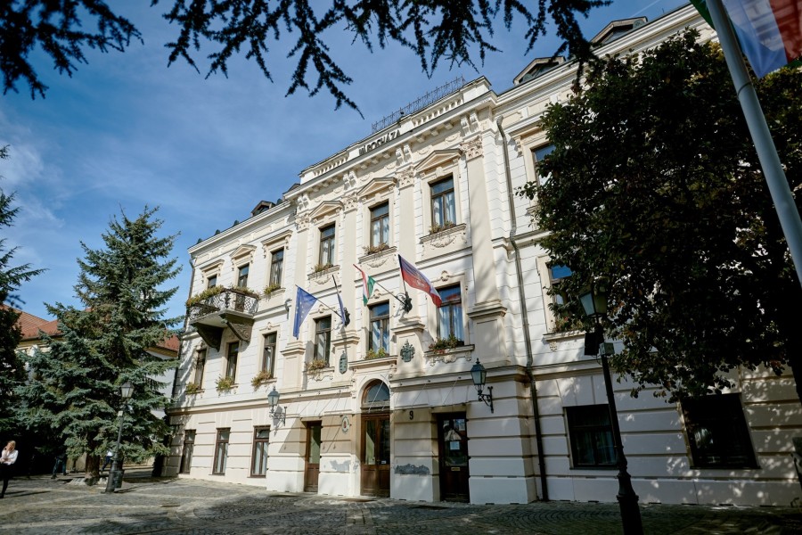 A veszprémi Városháza, ami otthont az önkormányzatnak