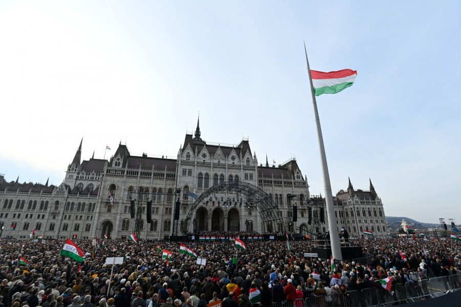 A Kossuth téren rendezett állami díszünnepség résztvevői az 1848-49-es forradalom és szabadságharc kitörésének évfordulóján, 2022. március 15-én. MTI/Koszticsák Szilárd