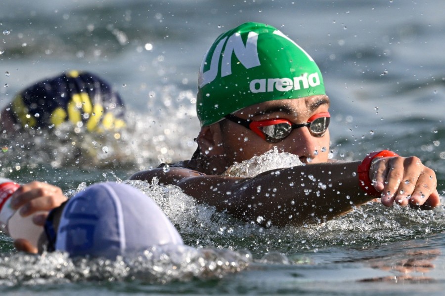 Kalmár Ákos a férfi nyíltvízi úszók 25 kilométeres versenyén a vizes világbajnokságon a budakalászi Lupa-tavon 2022. június 30-án. MTI/Szigetváry Zsolt 