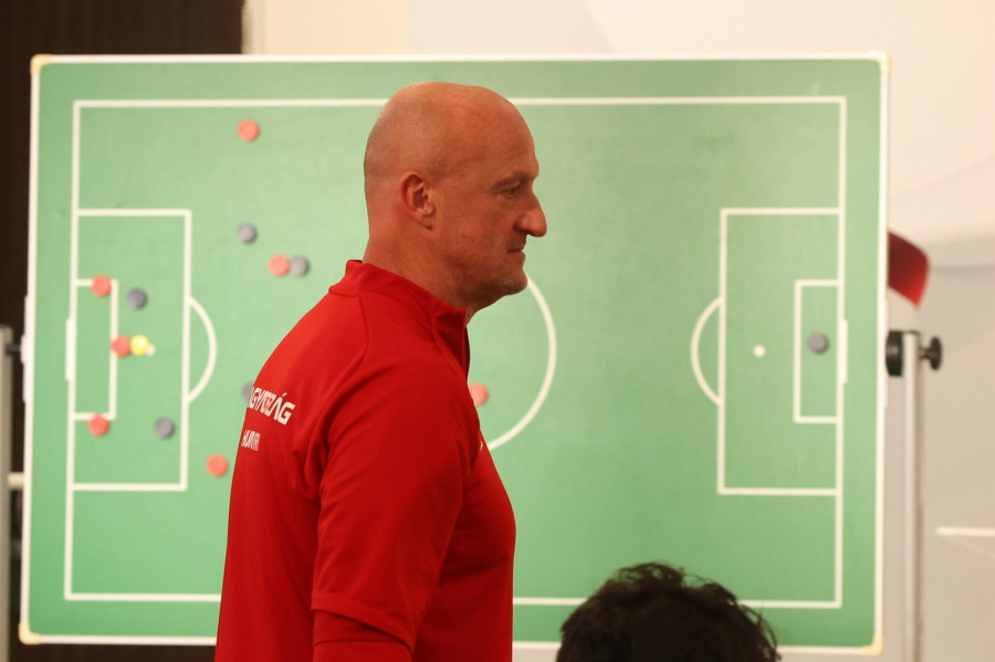 Marco Rossi szövetségi kapitány a másnapi, az olaszok elleni Nemzetek Ligája-mérkőzésre készülő magyar labdarúgó-válogatott sajtótájékoztatóján Telkiben 2022. szeptember 25-én. MTI/Kovács Anikó