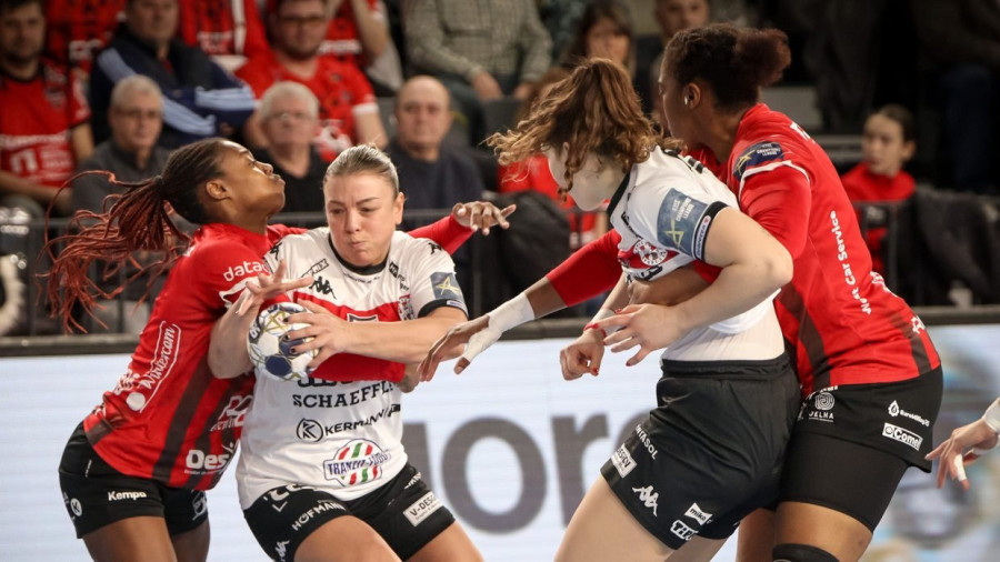 Fotó: dvsckezilabda.hu