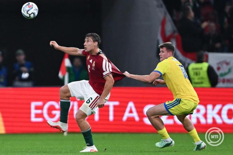 Willi Orbán (b) és az ukrán Ihor Krasnopir a labdarúgó UEFA Nemzetek Ligája B-divíziójának Magyarország - Ukrajna nyitómérkőzésén a Puskás Arénában 2026. szeptember 25-én. MTI/Illyés Tibor