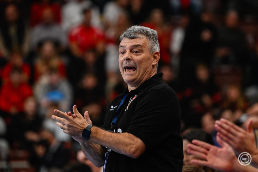 Xavi Pascual, a One Veszprém HC vezetőedzője a férfi kézilabda Bajnokok Ligája csoportkörében játszott One Veszprém HC - RK Partizan AdmiralBet mérkőzésen a One Veszprém Arénában 2026. október 14-én. A mérkőzést az One Veszprém HC nyerte 38-28-ra. MTI/Vasvári Tamás